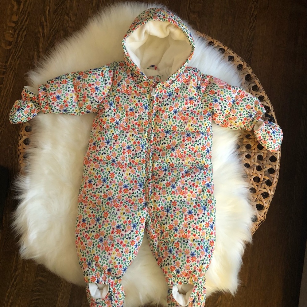 GAP floral print snow suit 0-6 months